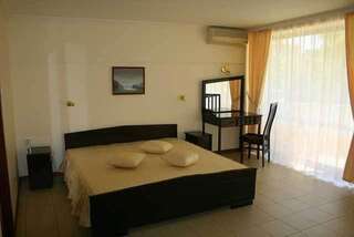 Отель Hotel Klisura Солнечный Берег Люкс с 1 спальней и балконом (для 4 взрослых)-5